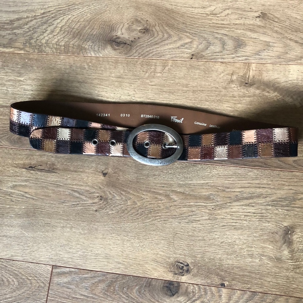 Fossil belt size medium
